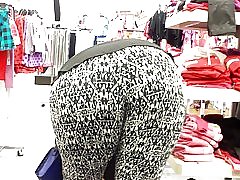 Succosa jiggly culo grosso nero piegando alla sears...