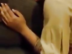 Ragazza non toccata da ragazzo caldo desi nessuna nudità