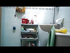 Spiate di singapore SG sotto la doccia
