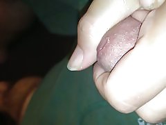 Egli mano aiuta a