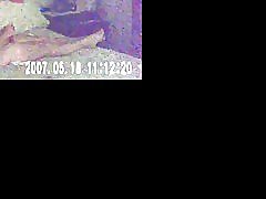 Masturbarsi da sola moglie catturato da cam nascosta